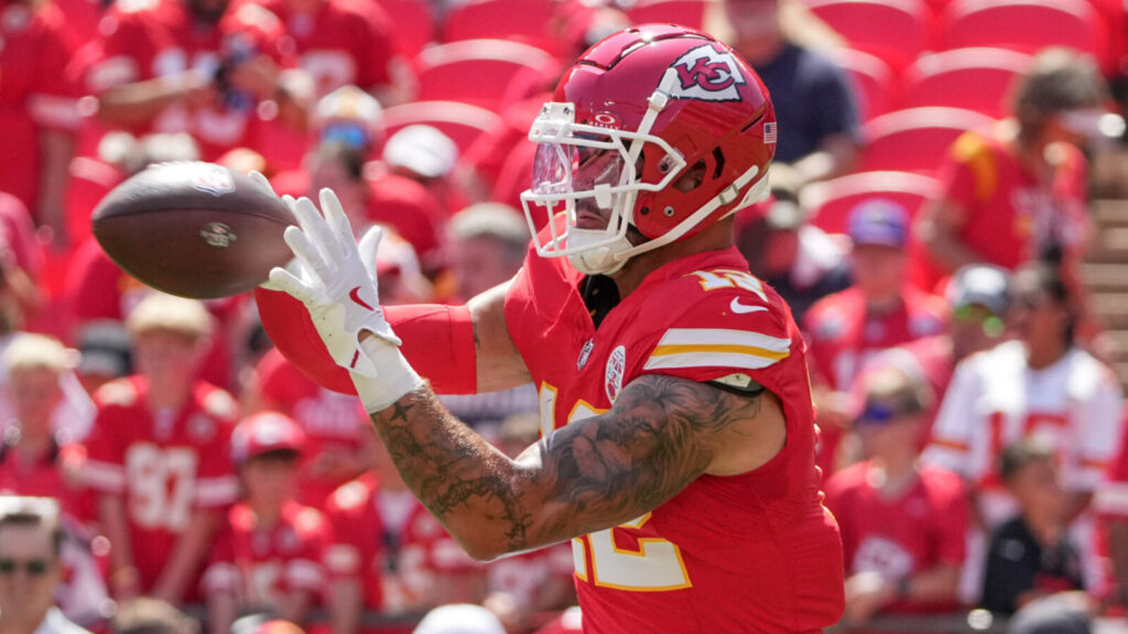 Chiefs' bad midweek injury luck continues with Friday injury report for Week 9 vs. Buccaneers