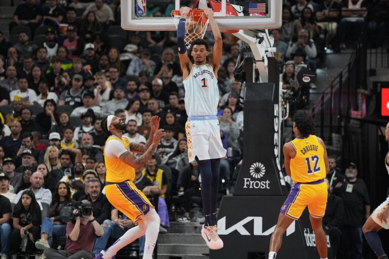 Final Score: Spurs fight valiantly, but fall to the Lakers 119-101