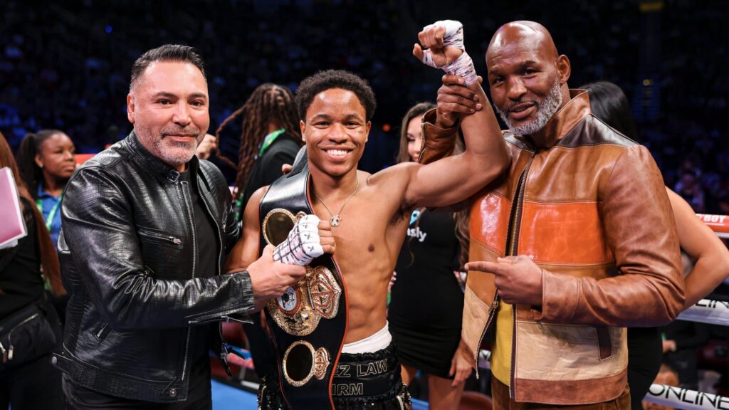 Floyd Schofield survives knockdown, comfortably outpoints Rene Giron