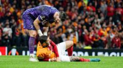 Galatasaray's Icardi out for months with torn ACL