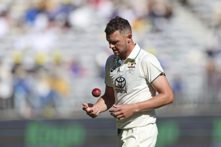 Hazlewood ruled out of second Test; Abbott, Doggett added to squad