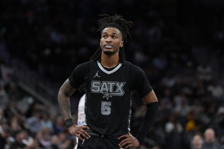 Injury-free Spurs now need to figure out who starts and who sits
