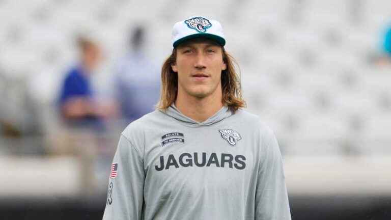 Jaguars' Trevor Lawrence considering drastic option amid lost season