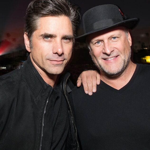 John Stamos Helps Dave Coulier Shave His Head Amid Cancer Battle
