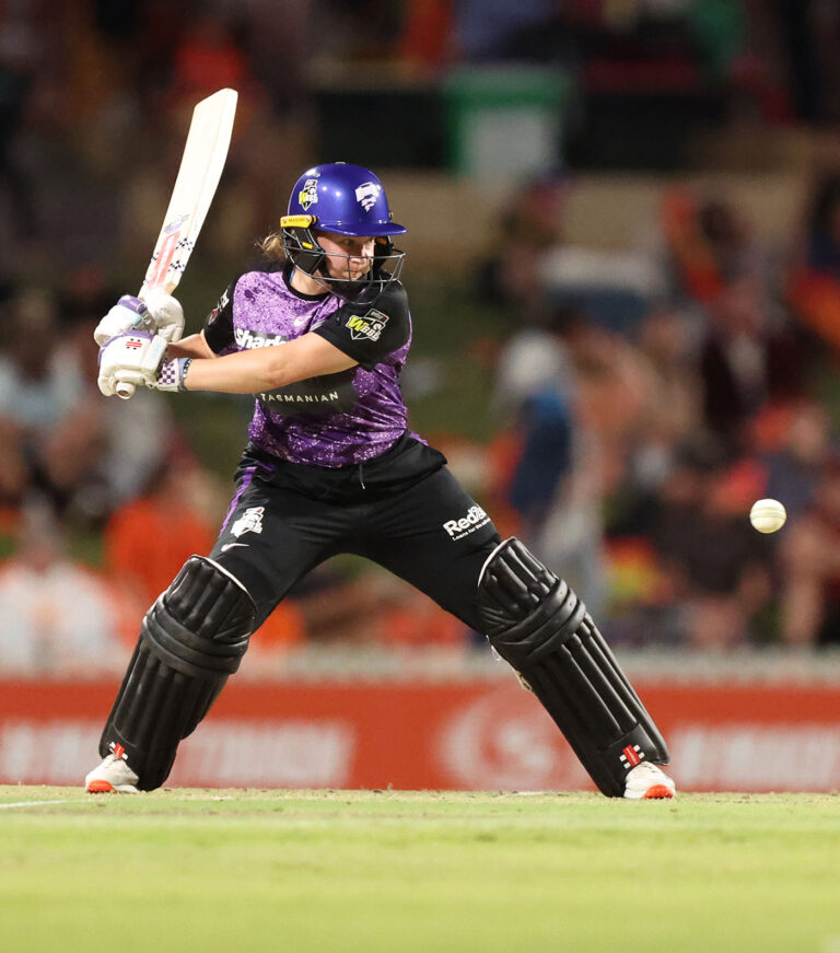 Kathryn Bryce carries Hurricanes to brink finals, ends Scorchers' season