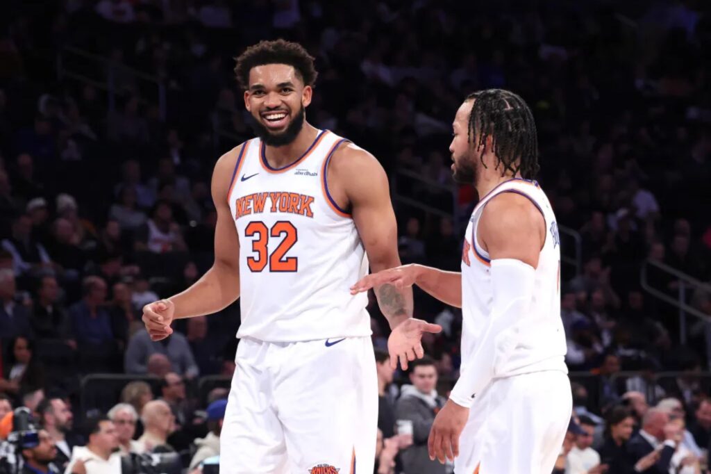 Knicks’ unselfishness clicking at opportune time with big road litmus test ahead