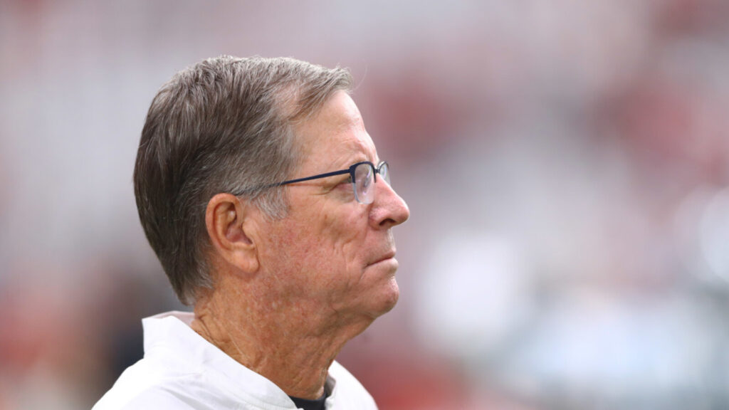 Las Vegas Raiders' recent coaching addition doesn't help what should be their master plan during the bye week