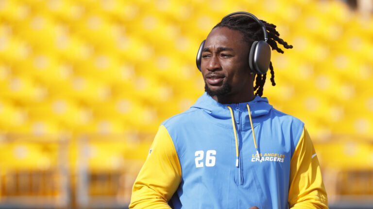 Los Angeles Rams Linked To Top 2025 CB Free Agent