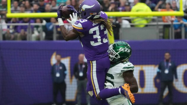 Minnesota Vikings Joust Jacksonville Jaguars