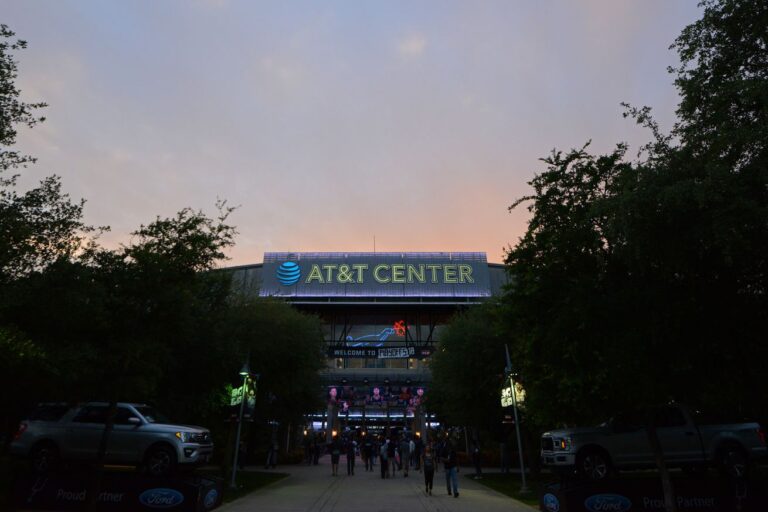 Open Thread: Spurs have joined forces with Shift4