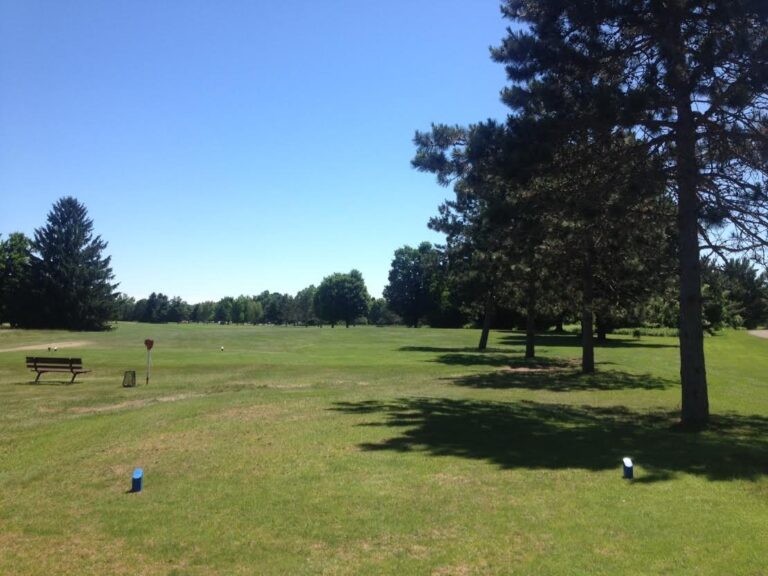 Public New York golf course formerly on Air Force base slated to close at season's end