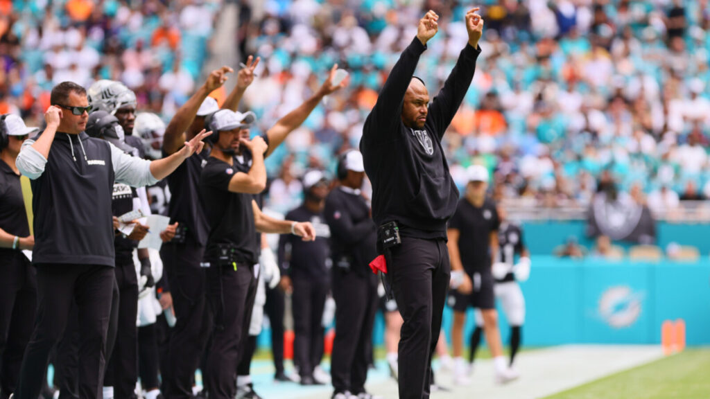 Raiders' offseason investment comes back to bite them, but won't hurt in the long run thanks to fast-developing rookie