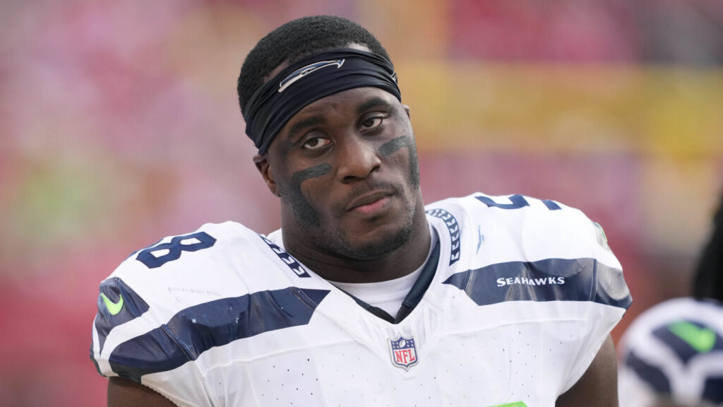 Rams aided by controversial roughing-the-passer call vs. Seahawks