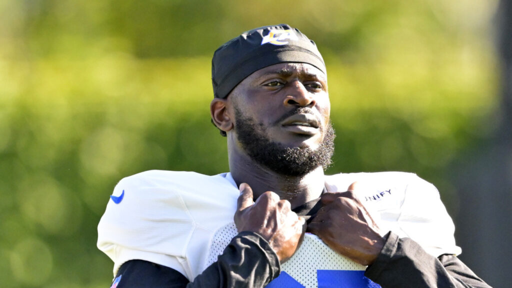 Ravens to acquire CB Tre’Davious White from Rams