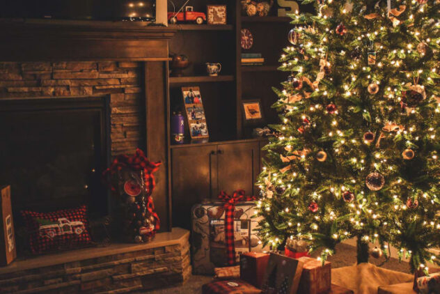 Share photos, videos of your holiday decorations on KSAT Connect!