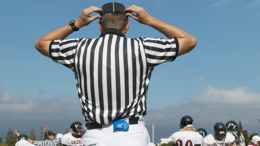 Terry McAulay explains Eagles-Rams challenge flag controversy during Sunday Night Football