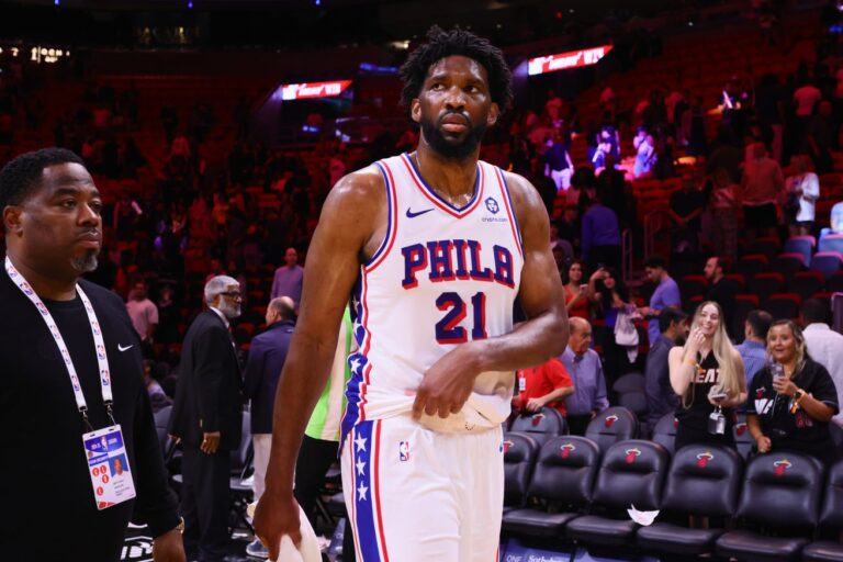 The Spurs would be a playoff contender in the weaker East