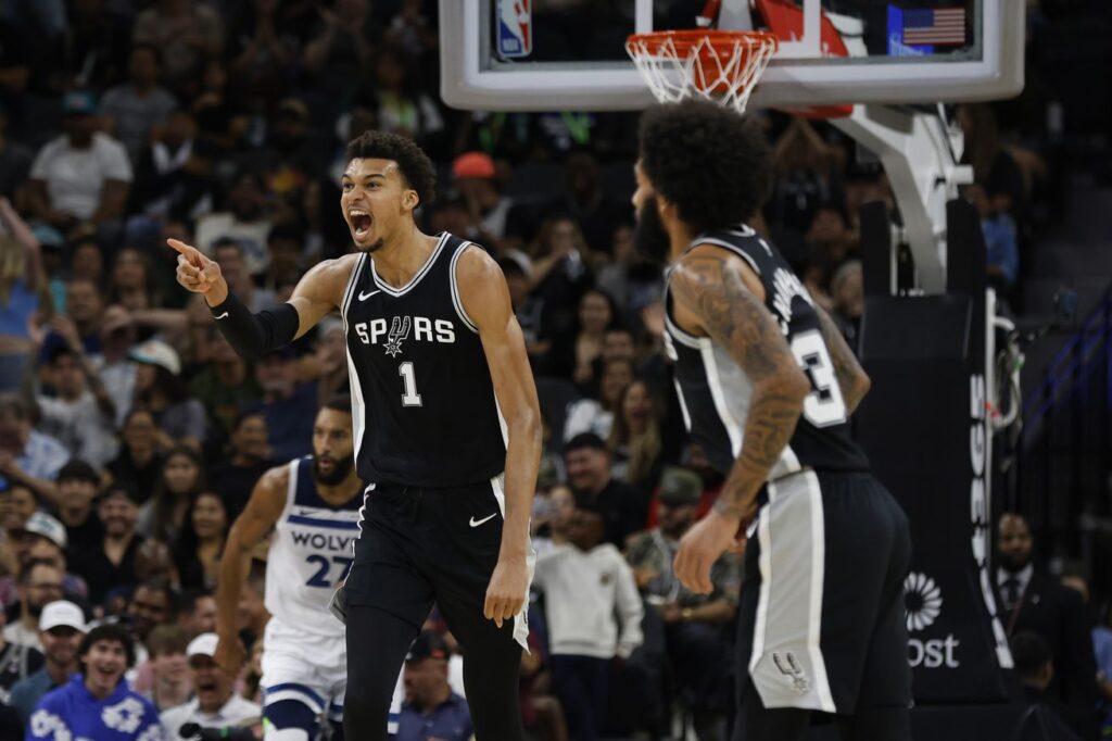Week in Review: Spurs appear to turn a corner after slow start to the season