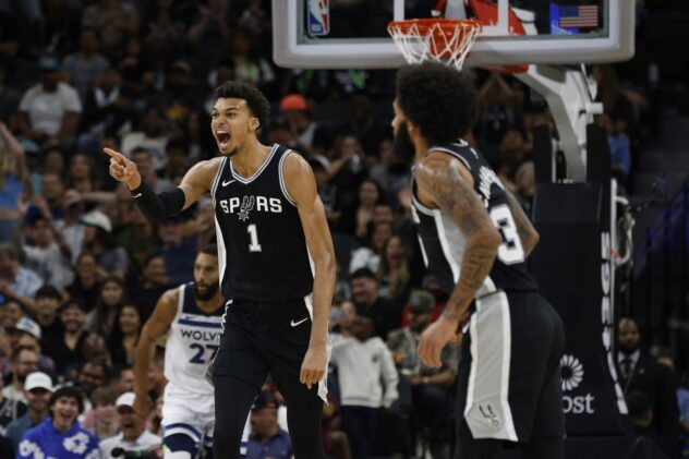 Week in Review: Spurs appear to turn a corner after slow start to the season