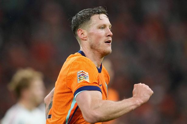 Wout Weghorst blasted for actions after coach collapse that left Dominik Szoboszlai in tears