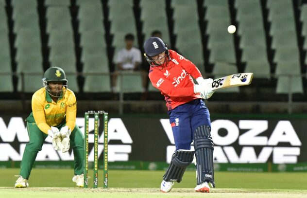 Wyatt-Hodge, Sciver-Brunt hammer England to series-sealing victory