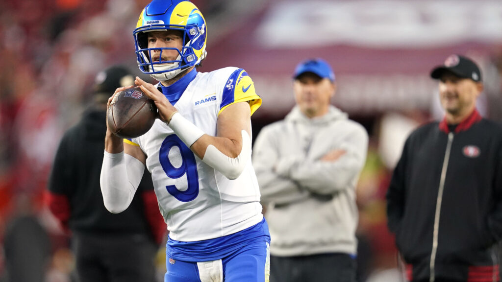 Al Michaels teased Matthew Stafford about his endorsement deal