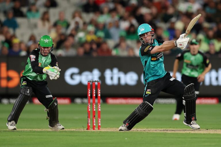 Bartlett and Peirson raise Heat to deflate Stars