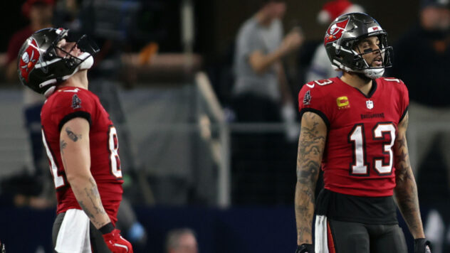 Buccaneers lose division lead after turnovers prove costly in loss to Cowboys