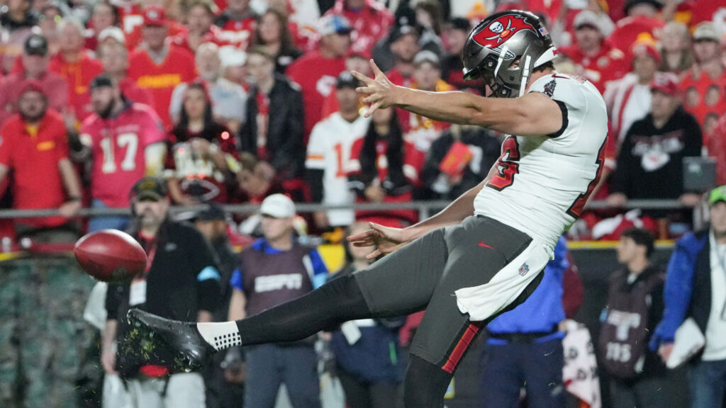 Buccaneers Waive Punter Following Horrible Performance vs Carolina