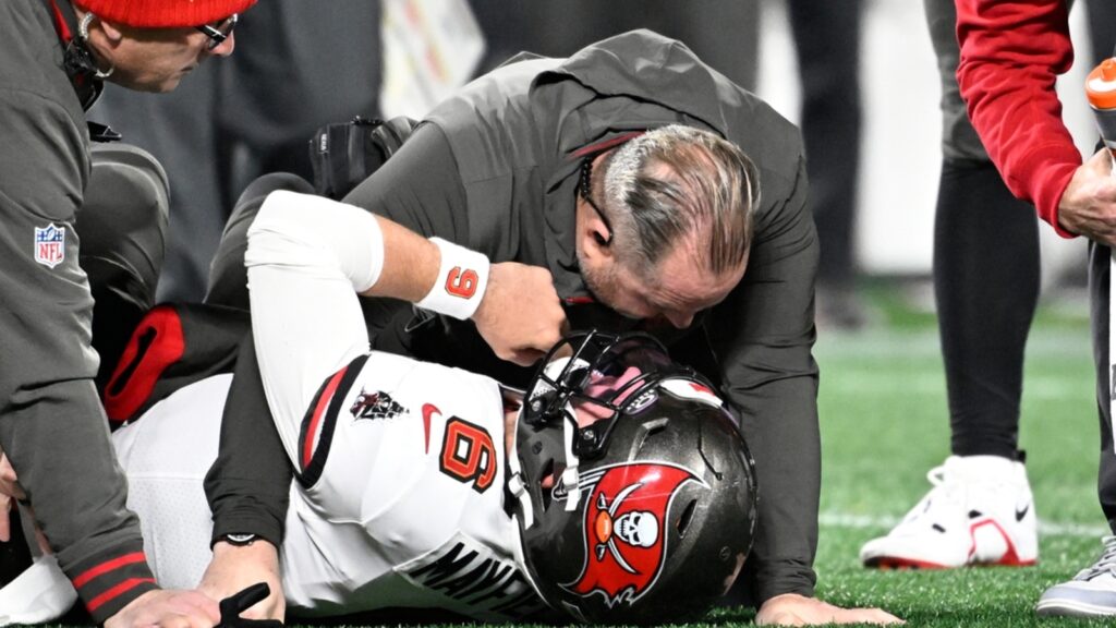 Bucs’ Baker Mayfield practices; Mike Evans does not