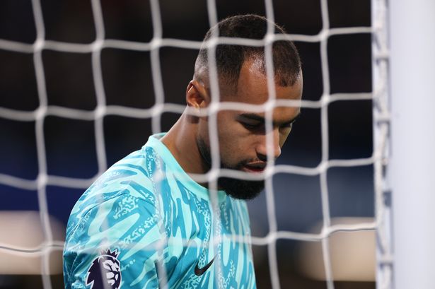 Chelsea 'make £58m goalkeeper January transfer decision' as Robert Sanchez pressure grows