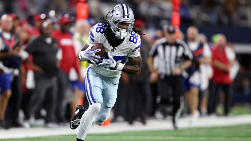 Cowboys Officially Place WR CeeDee Lamb On IR, Among Other Moves