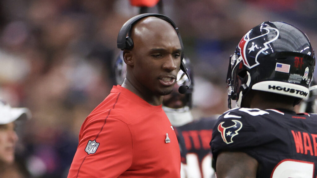 DeMeco Ryans makes surprising comments about Trevor Lawrence hit