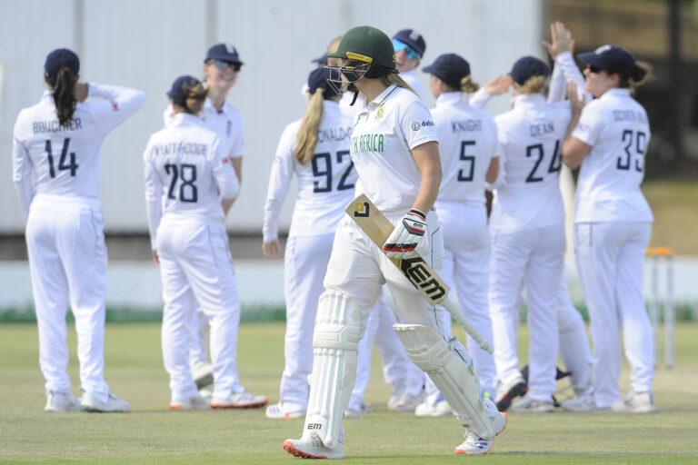Heather Knight: Lack of DRS 'shows the status' of women's Test cricket