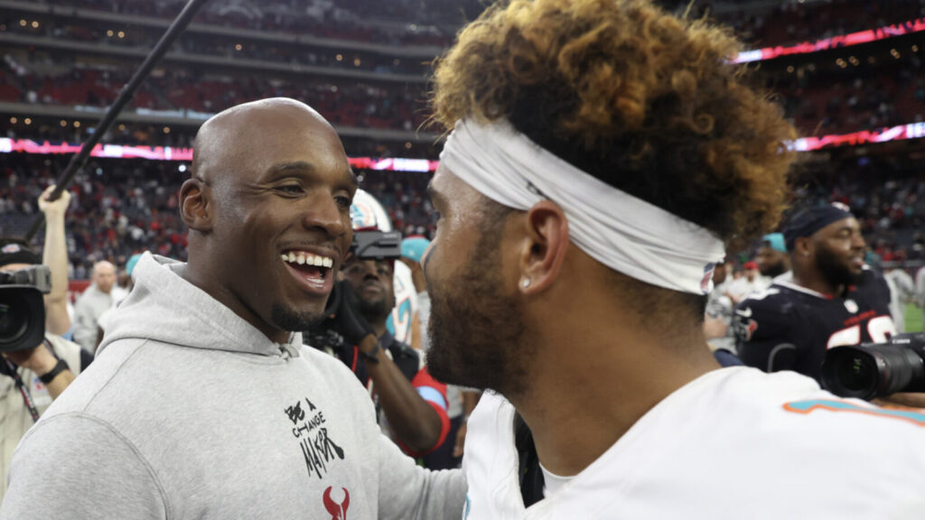 Houston Texans starter showcases his unique non-football skill at practice before Week 16 matchup vs. Chiefs