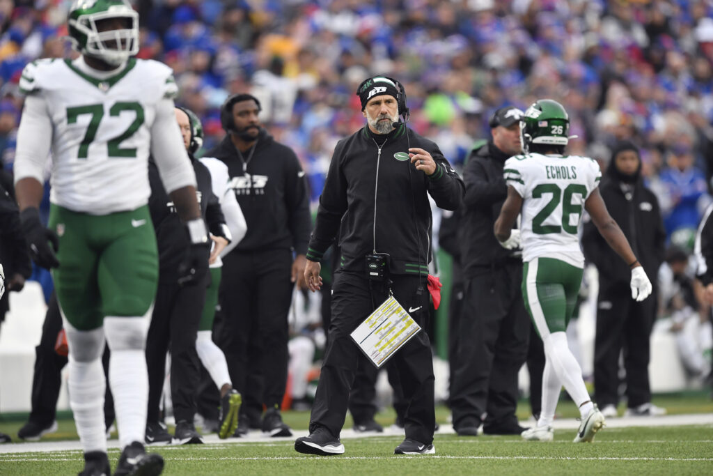 Jets commit 16 penalties for first time in six years during lopsided loss to Bills