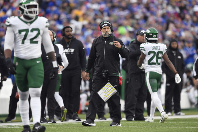 Jets commit 16 penalties for first time in six years during lopsided loss to Bills