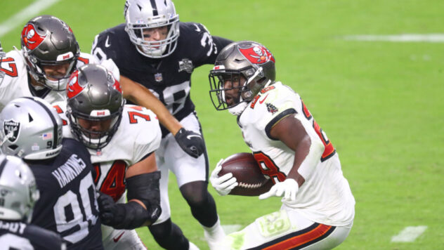Las Vegas Raiders vs. Tampa Bay Buccaneers Week 14 broadcast map: Will you be able to watch on TV?
