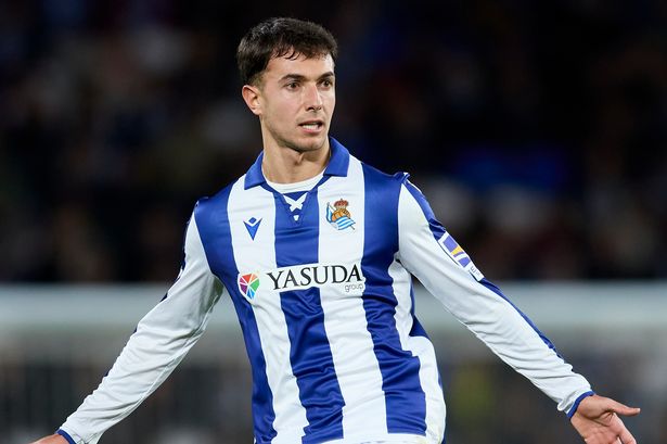 Liverpool transfer news amid huge Martin Zubimendi boost as Luis Diaz 'attracted' by exit
