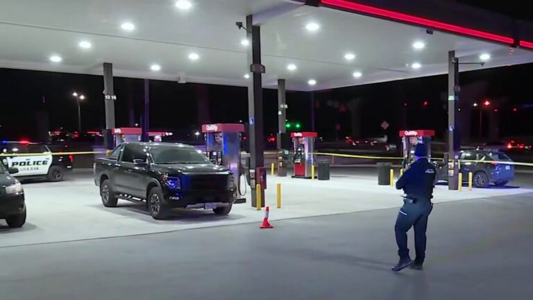 Man shot outside gas station on Northeast Side, police say