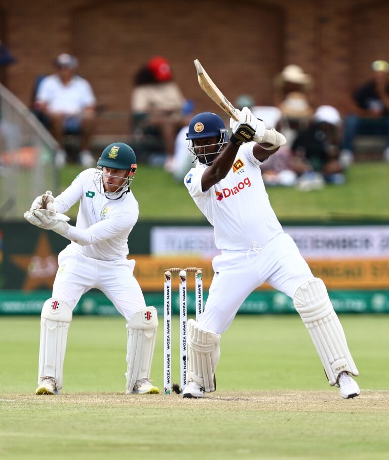 Mathews: Sri Lanka willing to chase 'anything around or below 300'
