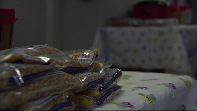 Nonprofit opens doors for people experiencing homelessness as temperatures drop
