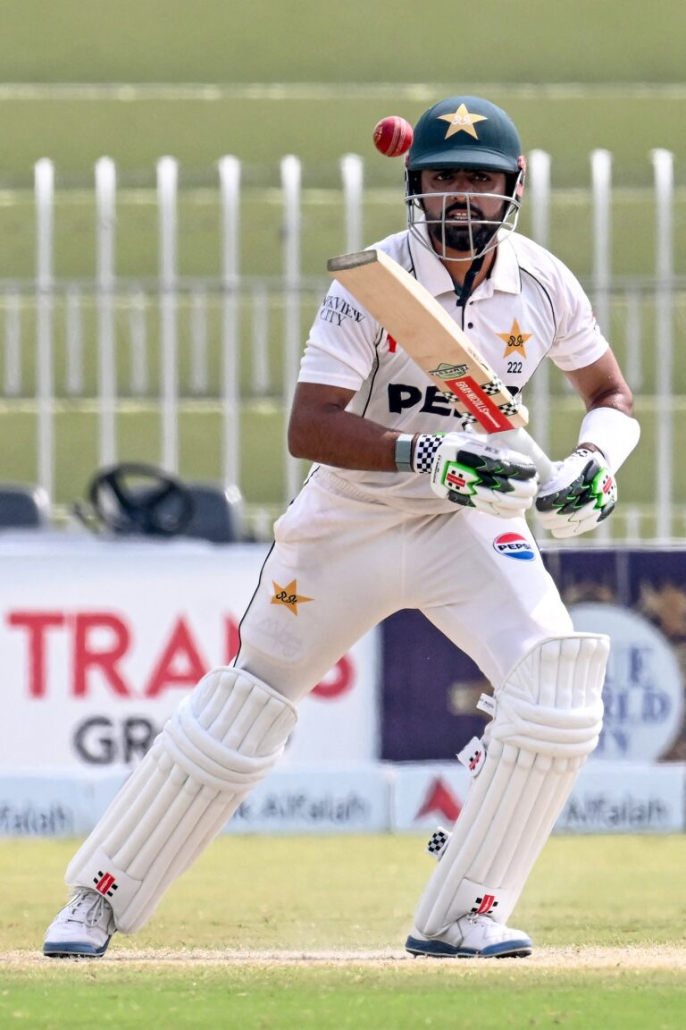 Pakistan bring back Babar and go with four pacers for Centurion Test