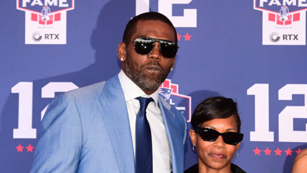 Raiders Great Is Coping With A Medical Emergency