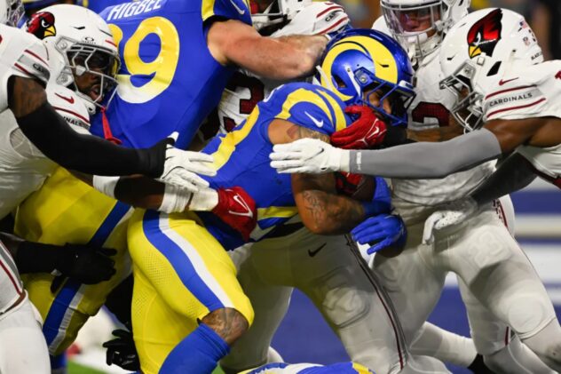 Rams fend off rival Cardinals despite offensive woes to strengthen division title hopes