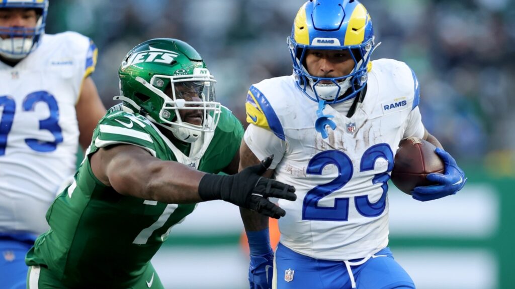 Rams on rise entering matchup with hurting Cardinals