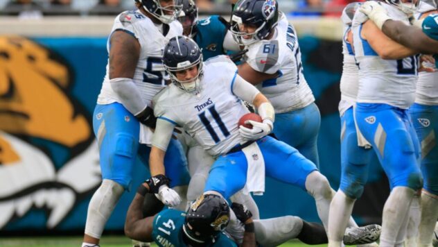 Rowdy Jaguars Tame Tumbling Tennessee Titans In Week 17