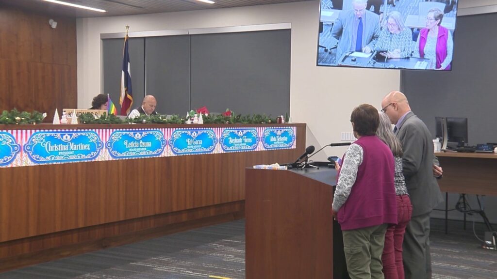 San Antonio ISD trustees tentatively greenlight sale of key property for downtown Missions stadium