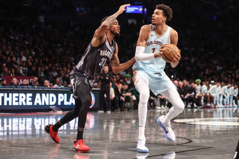 San Antonio Spurs at Brooklyn Final Score: Spurs shake off rough start, beat the Nets in Brooklyn 96-87