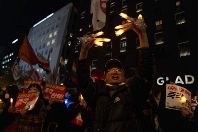 South Korean president apologizes, saying he'll take responsibility for attempt at martial law